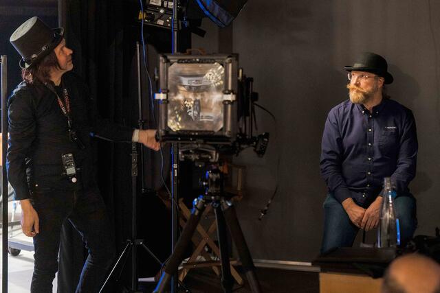 Portrett med analog storformat